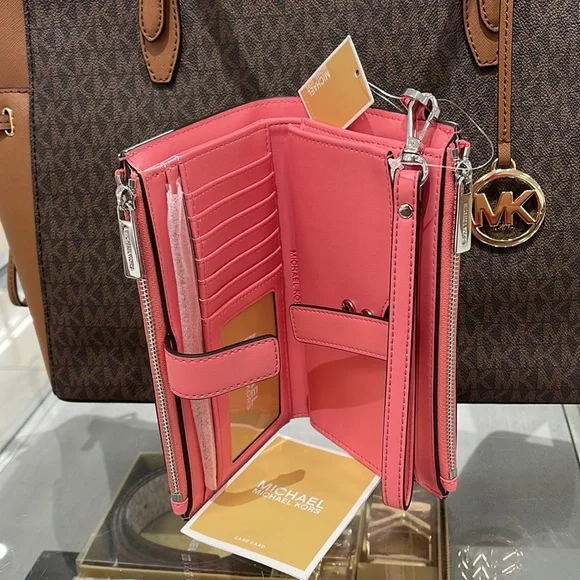 MICHAEL KORS JET SET TRAVEL 35S3GTVW7J LIGHT SAGE LG DOUBLE ZIP WRISTLET-WALLET - Picture 8 of 16